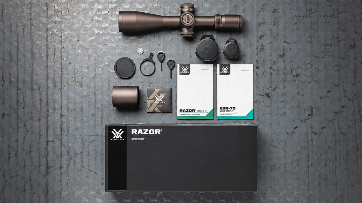 Obsah balenia Crossfire HD 8×42