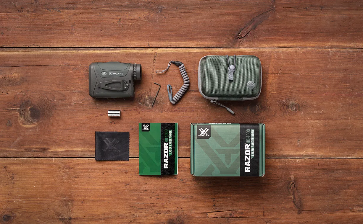 Obsah balenia Crossfire HD 8×42