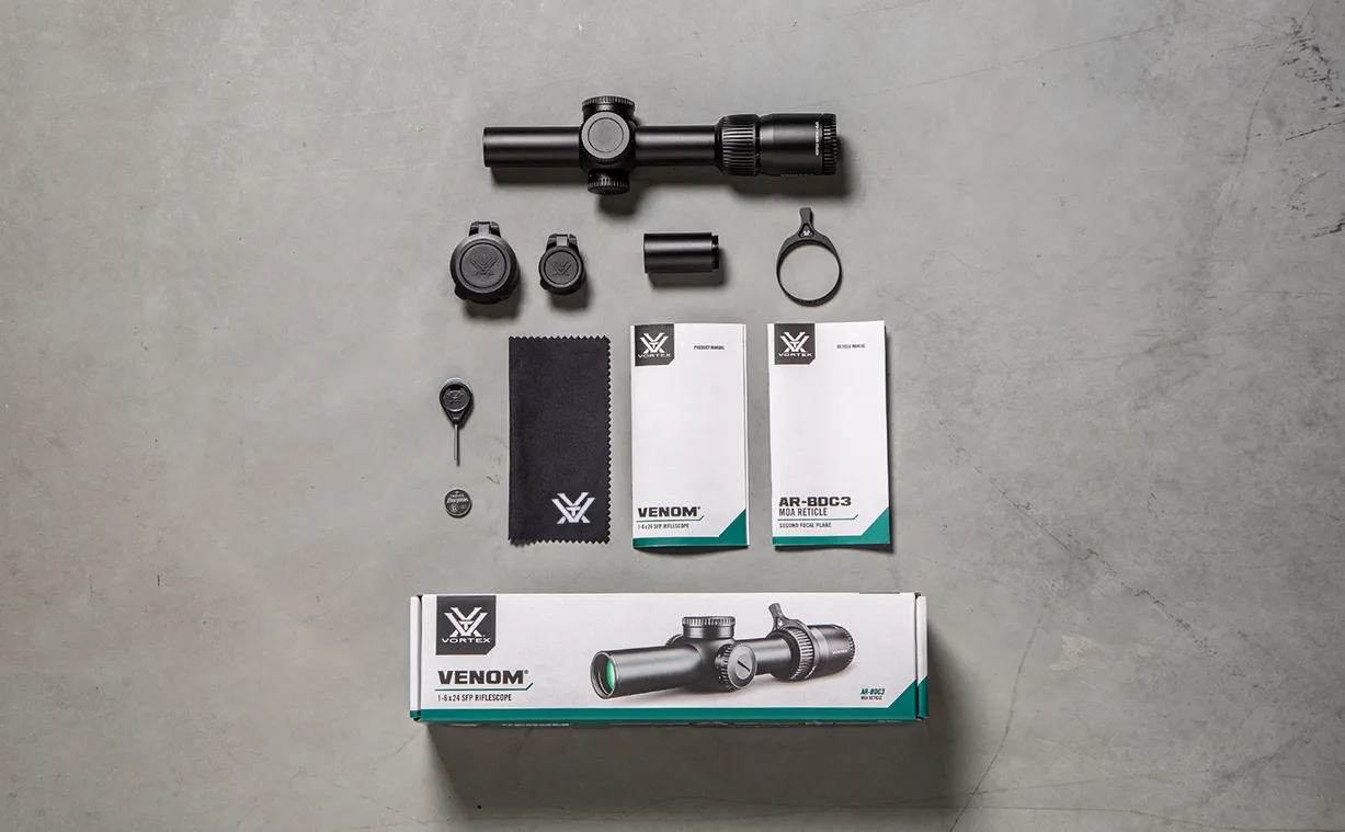 Obsah balenia Crossfire HD 8×42