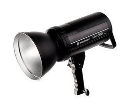 Štúdiový blesk BRESSER FN-600 s TTL pre Nikon + akumulátor