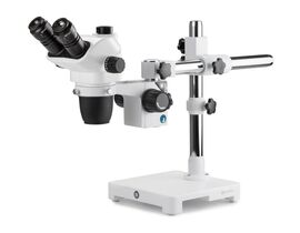 Euromex NZ.1703-U NexiusZoom EVO Trinokulárny stereomikroskop so zoomom 0,65x až 5,5x, zväčšením 6,5x až 55x a univerzálnym jednoramenným statívom, bez osvetlenia
