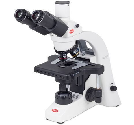 Motic Mikroskop BA210E, trinokulárny, infinity, EC-plan achromatický, 40×–1000×, halogén