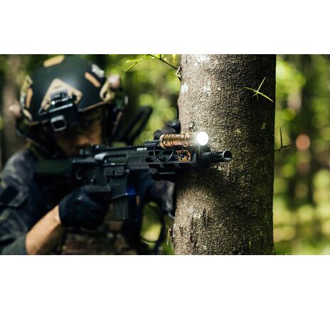 Profesionálna taktická LED svítilna Olight Odin Mini desert 1250 lm  , image-4