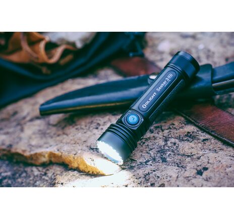 LED baterka Olight Seeker 3 PRO 4200 lm čierna  , image-16