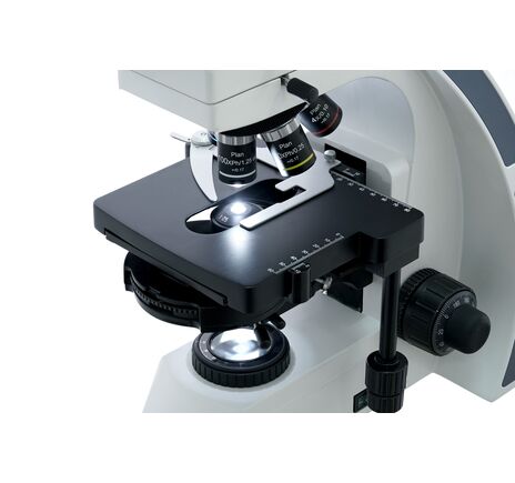Trinokulárny digitálny mikroskop Levenhuk MED D45T, image-14
